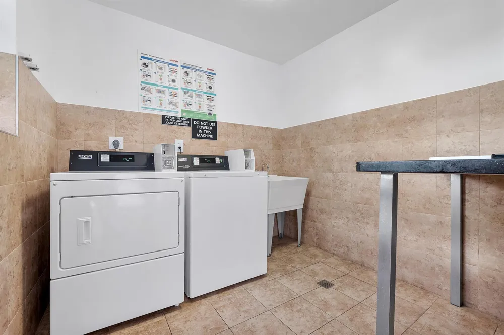 4270 NW 40th Street #205 Lauderdale Lakes, FL 33319