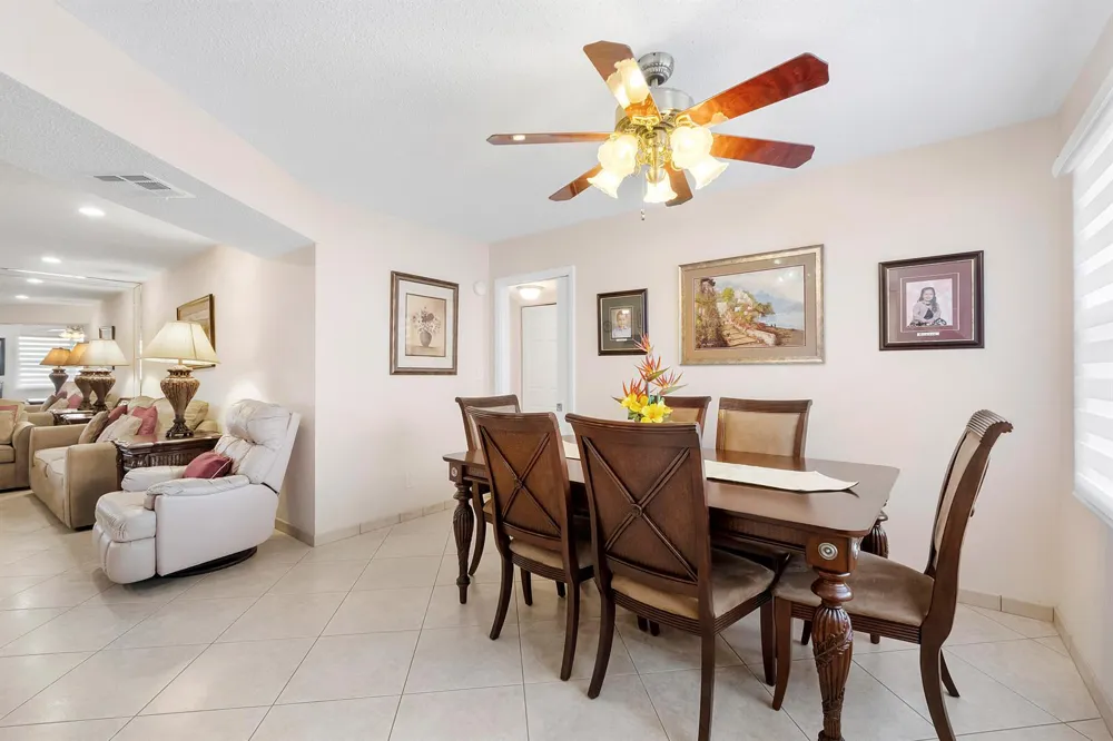 4270 NW 40th Street #205 Lauderdale Lakes, FL 33319