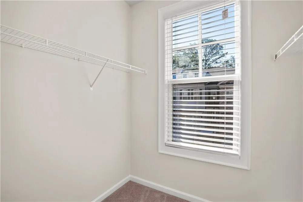 1011 Towneship Way Roswell, GA 30075