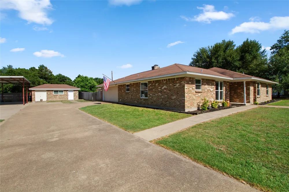 8 Circle Drive Teague, TX 75860