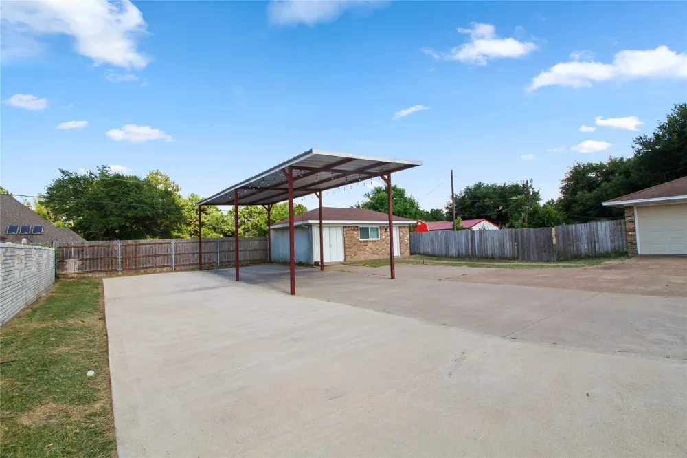 8 Circle Drive Teague, TX 75860