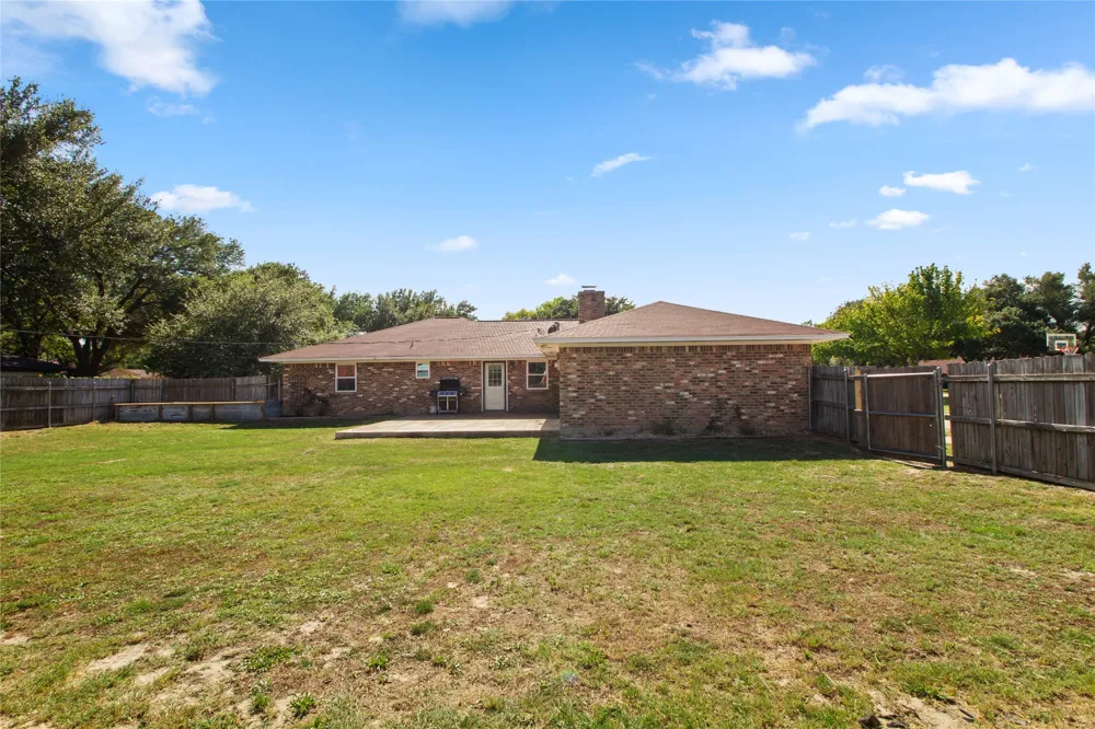 8 Circle Drive Teague, TX 75860