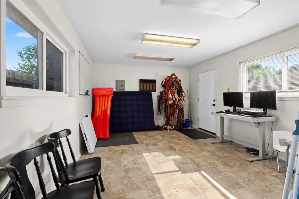 8 Circle Drive Teague, TX 75860