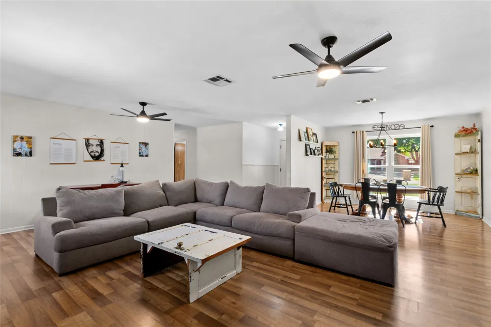 8 Circle Drive Teague, TX 75860