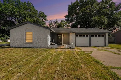 1608 Natches Drive