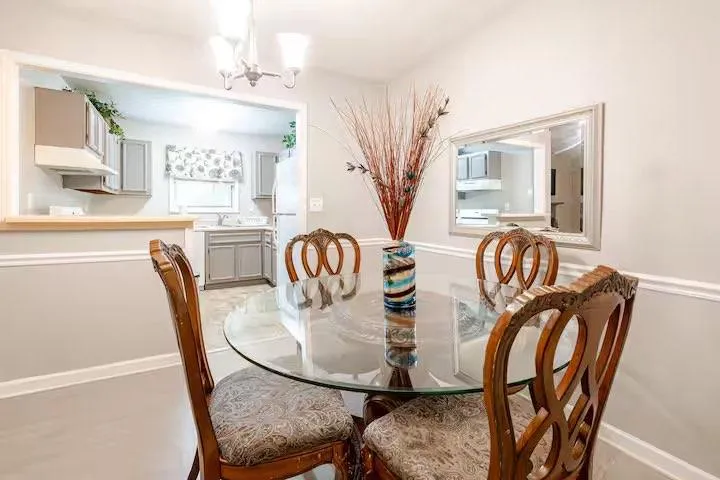 1312 Brockett Place Clarkston, GA 30021