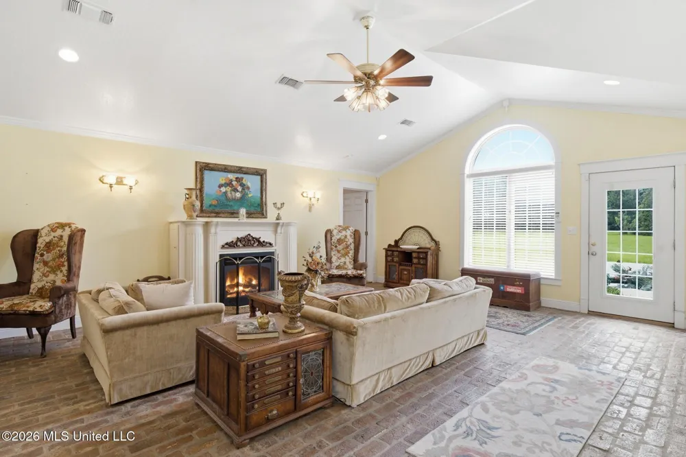 84 Lynn Ray Road Petal, MS 39465