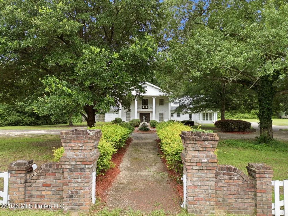 84 Lynn Ray Road Petal, MS 39465