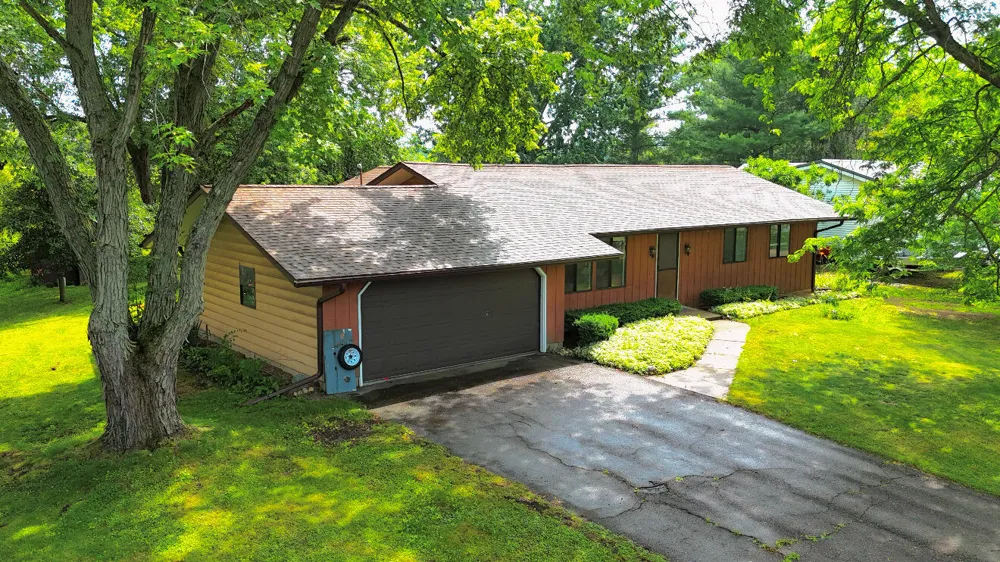 3787 Northmeadow Road Blackman Charter Township, MI 49201