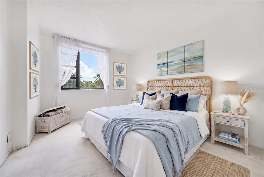 255 DOLPHIN POINT #307 Clearwater Beach, FL 33767