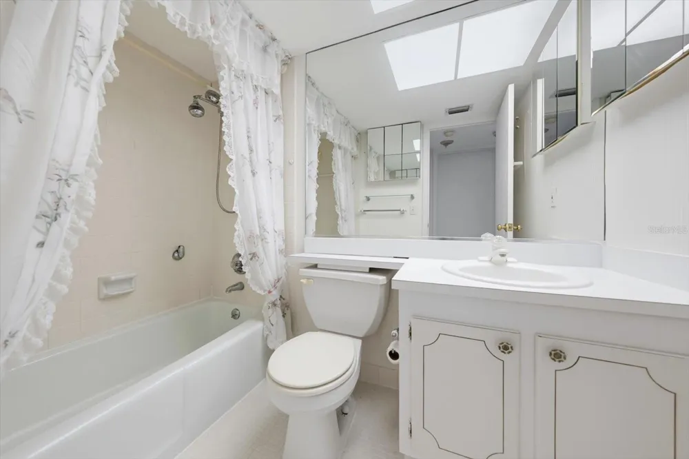 255 DOLPHIN POINT #307 Clearwater Beach, FL 33767