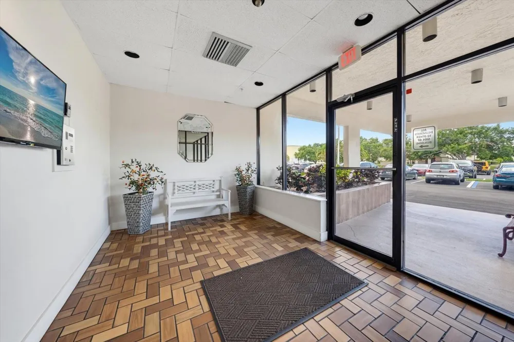 255 DOLPHIN POINT #307 Clearwater Beach, FL 33767