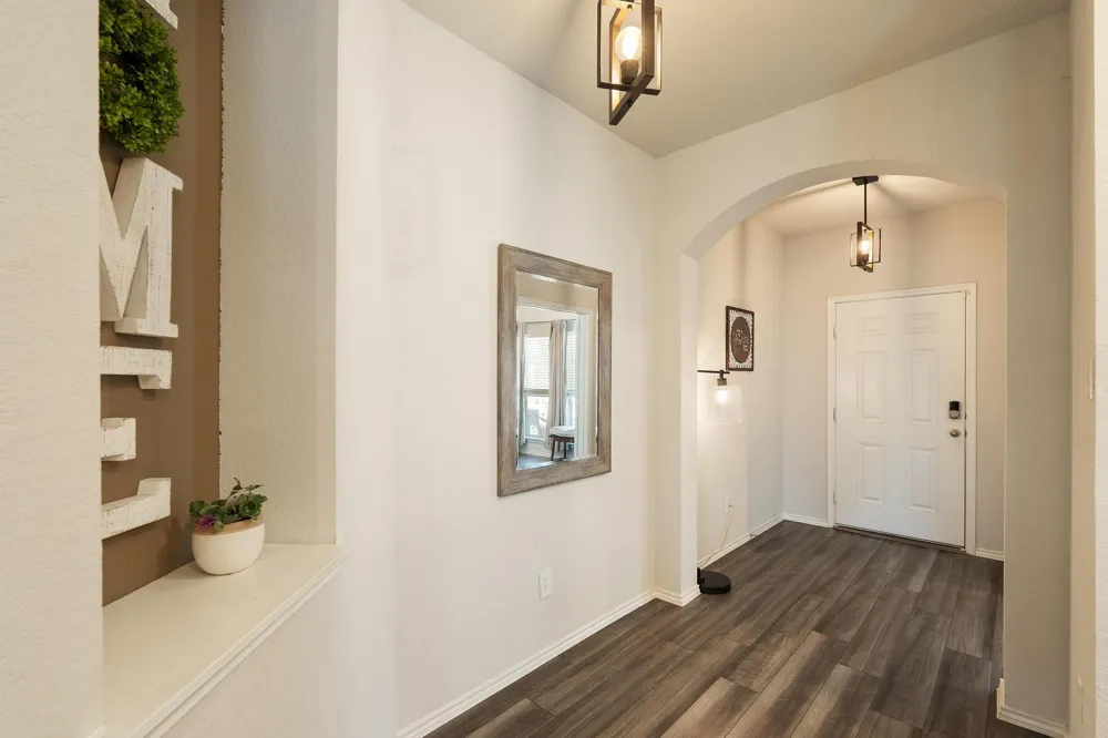 112 Pivot Drive Taylor, TX 76574