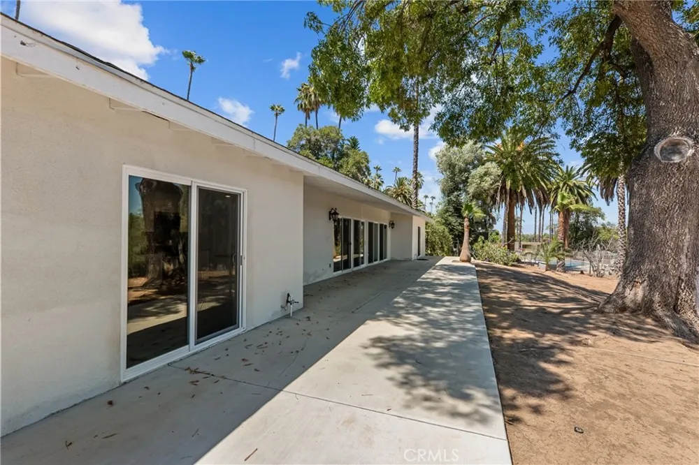 2791 Mcallister Riverside, CA 92503