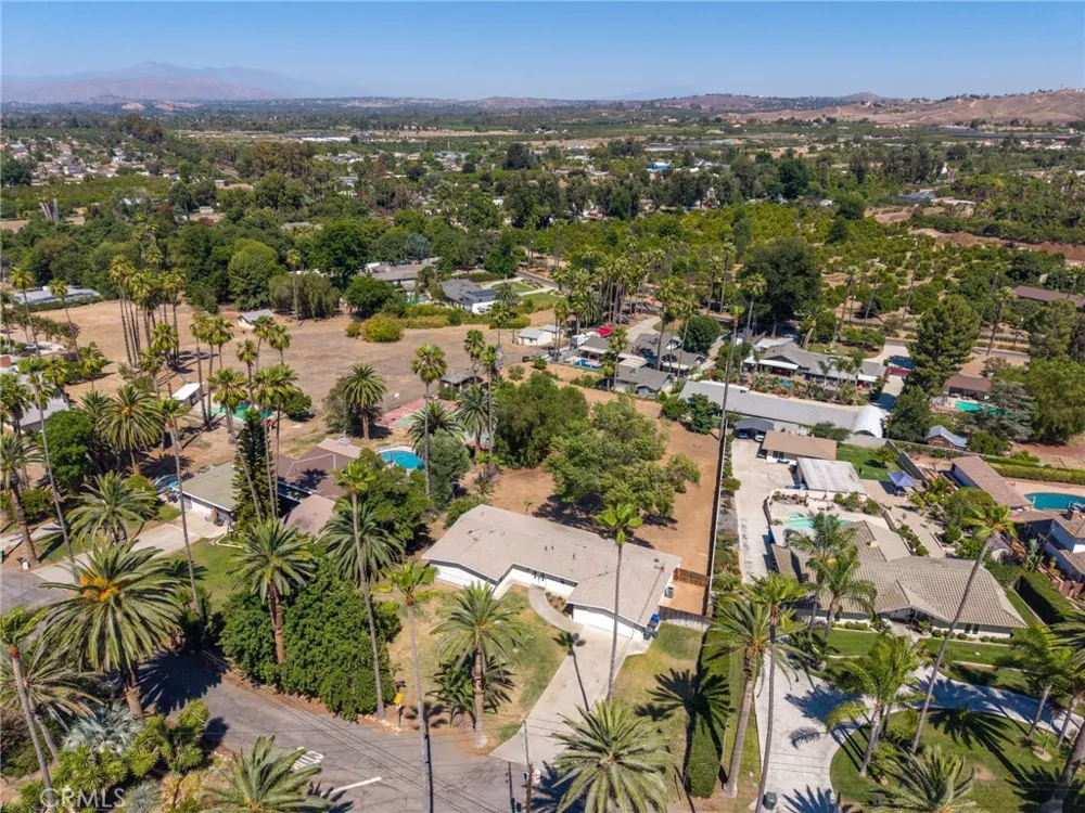 2791 Mcallister Riverside, CA 92503