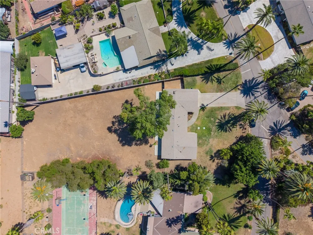 2791 Mcallister Riverside, CA 92503