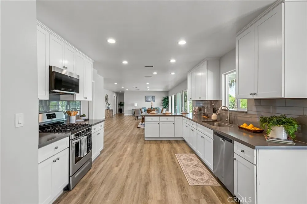 2791 Mcallister Riverside, CA 92503