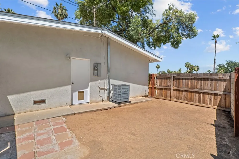 2791 Mcallister Riverside, CA 92503