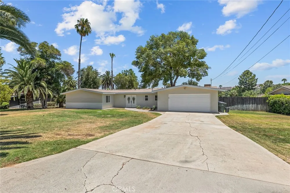 2791 Mcallister Riverside, CA 92503
