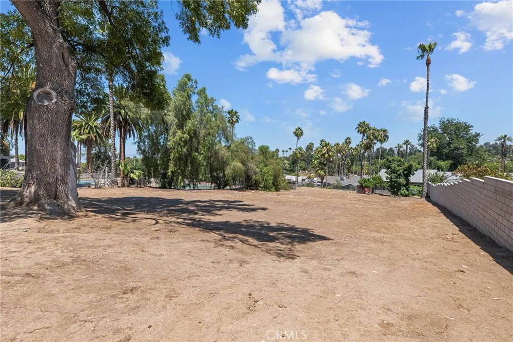 2791 Mcallister Riverside, CA 92503