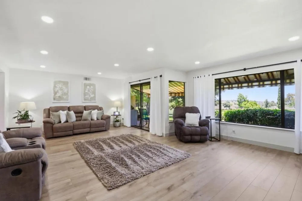 7033 Via Valverde San Jose, CA 95135