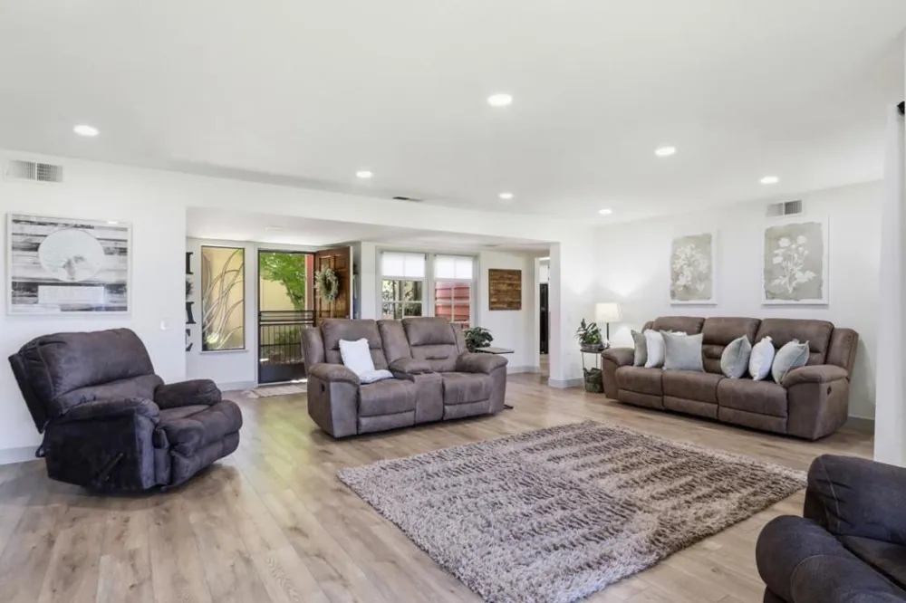 7033 Via Valverde San Jose, CA 95135