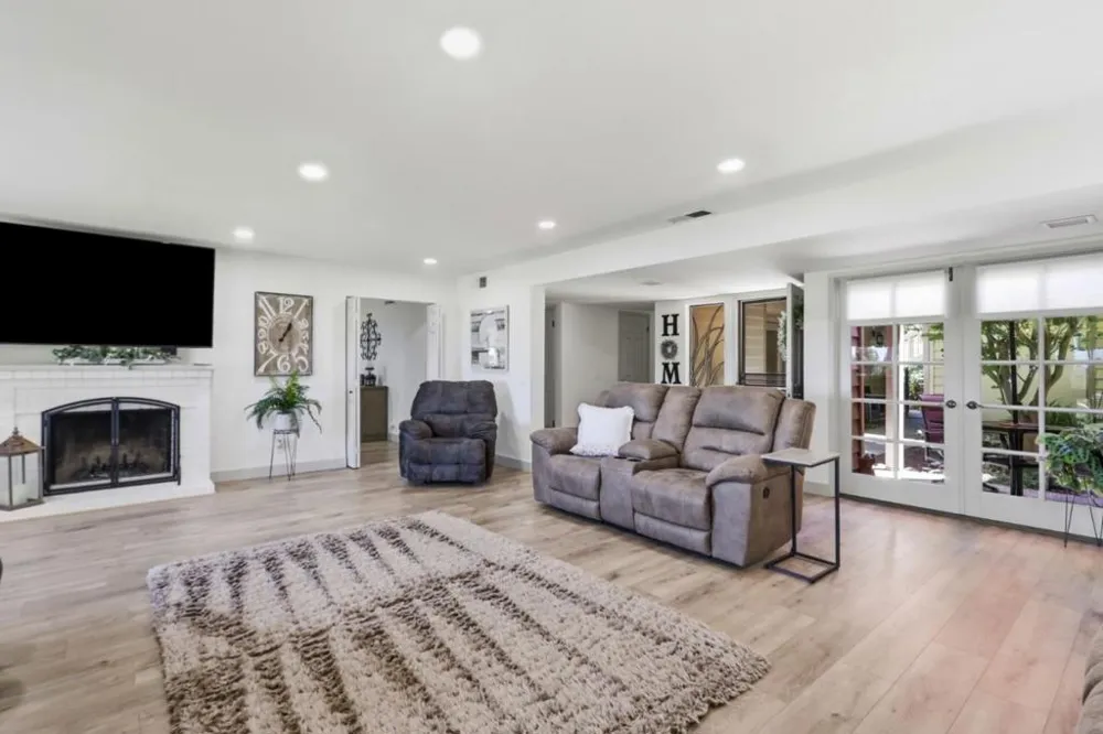 7033 Via Valverde San Jose, CA 95135