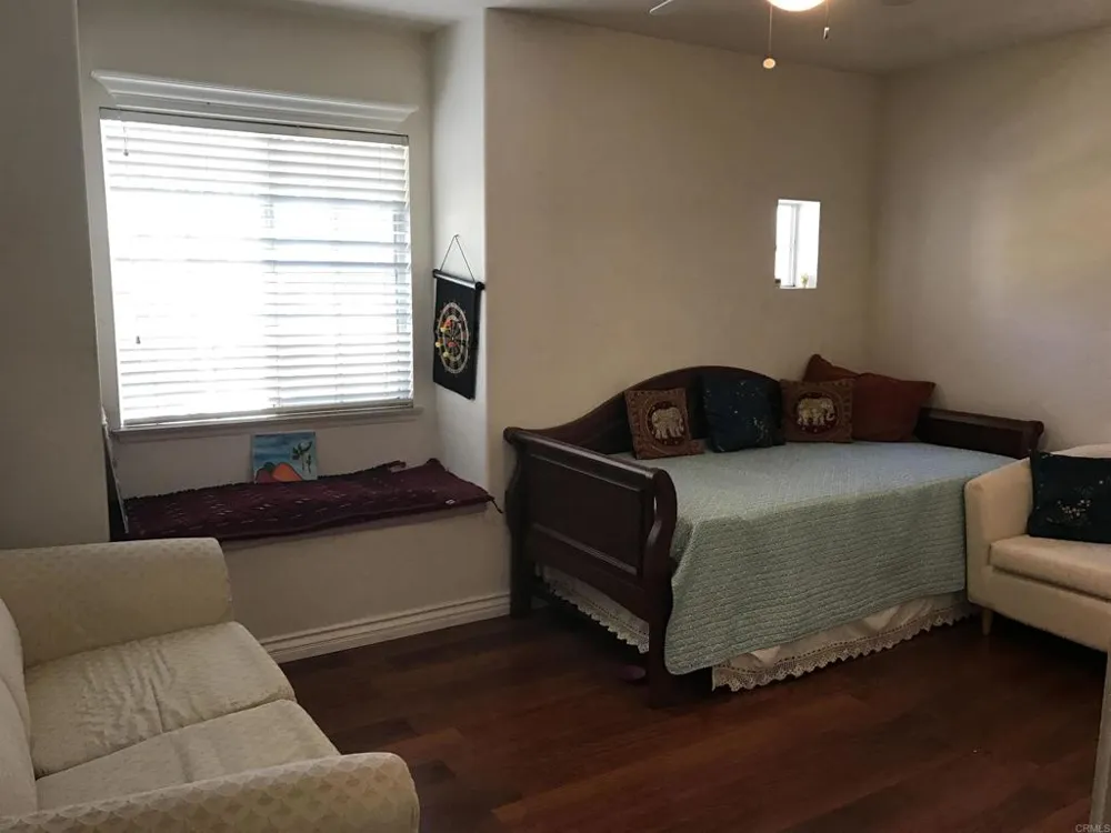 7908 Calle Oliva Carlsbad, CA 92009