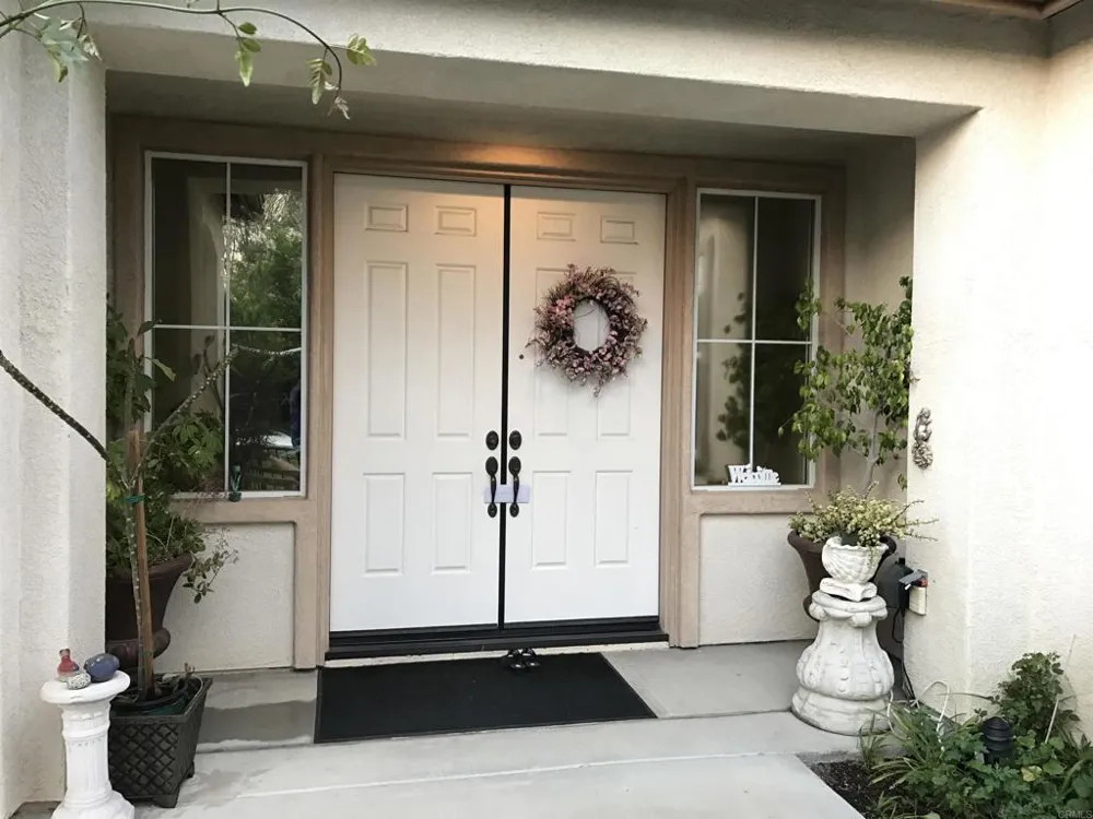 7908 Calle Oliva Carlsbad, CA 92009