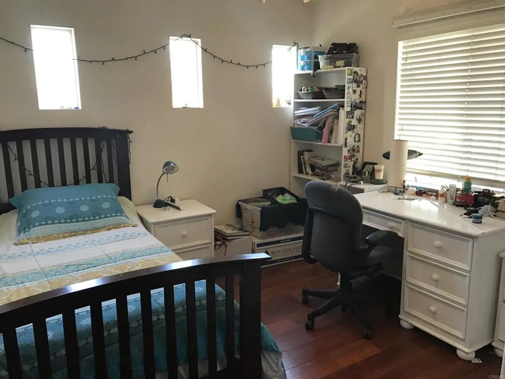 7908 Calle Oliva Carlsbad, CA 92009