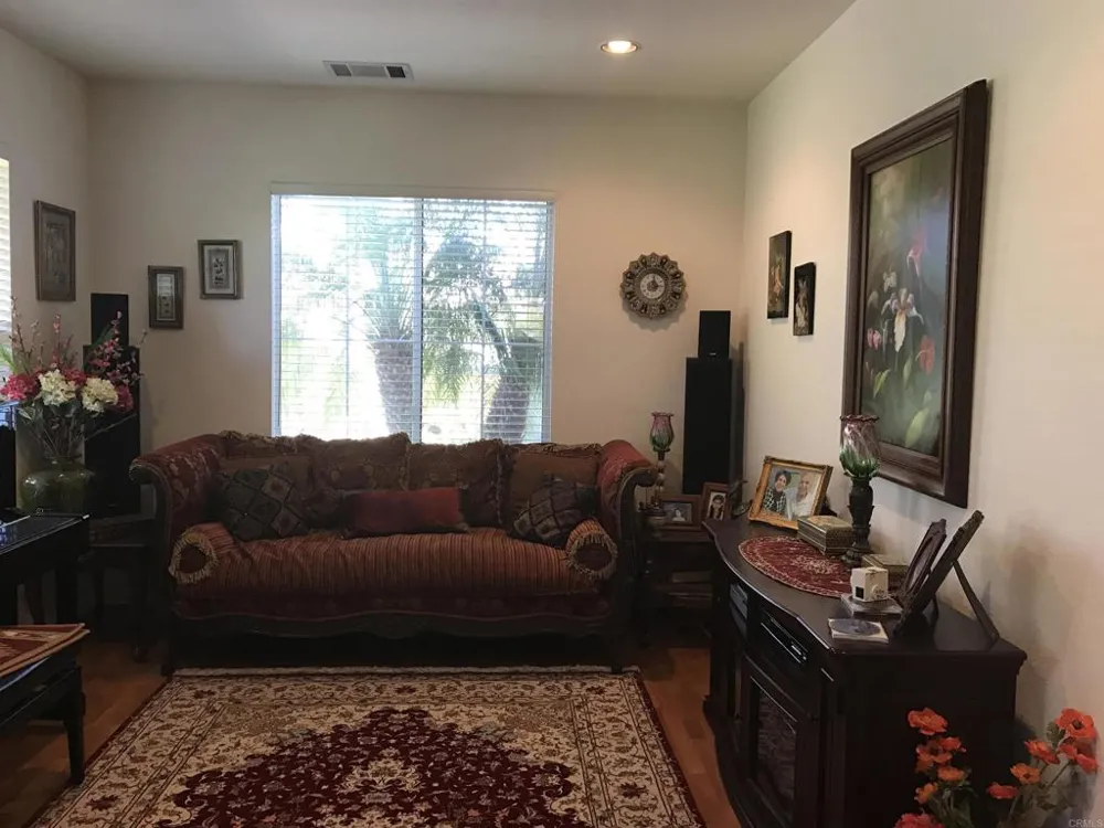 7908 Calle Oliva Carlsbad, CA 92009
