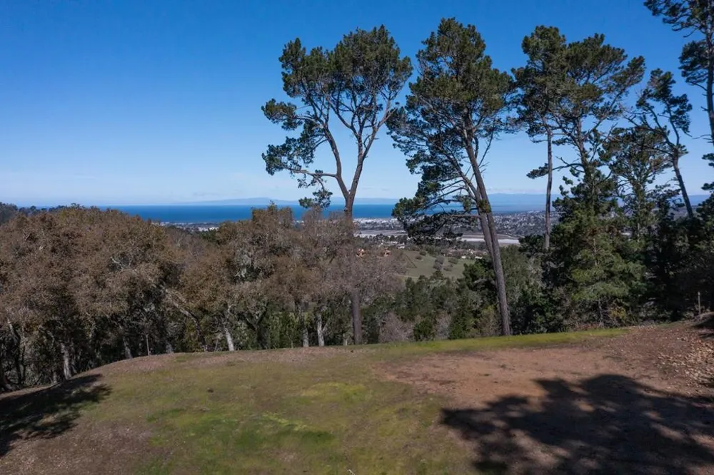 7855 Monterra Oaks Road Monterey, CA 93940