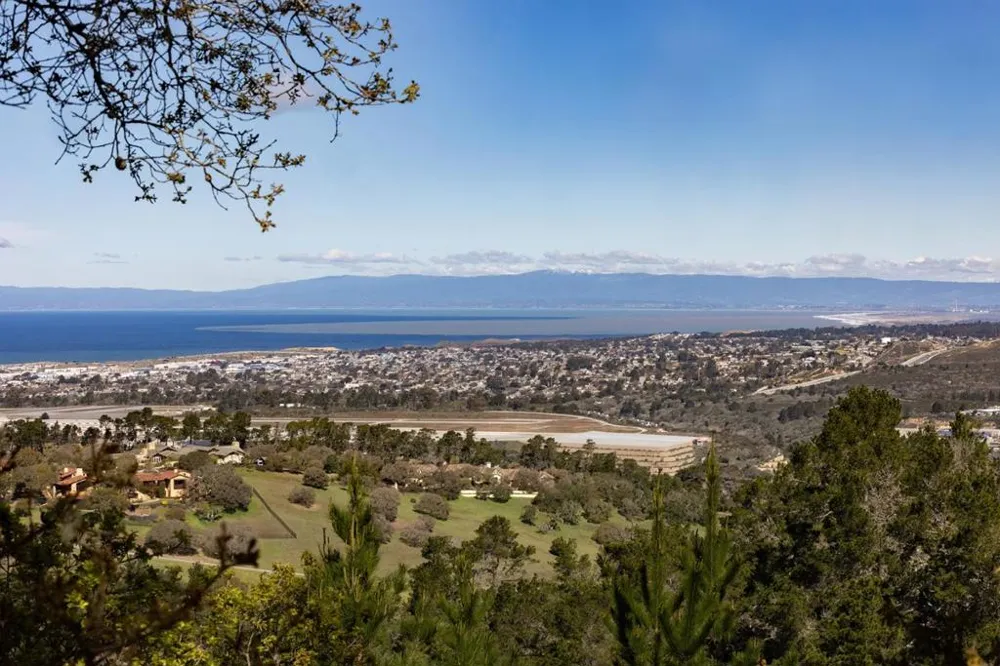 7855 Monterra Oaks Road Monterey, CA 93940