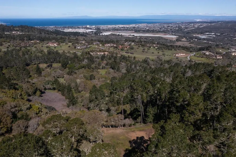 7855 Monterra Oaks Road Monterey, CA 93940