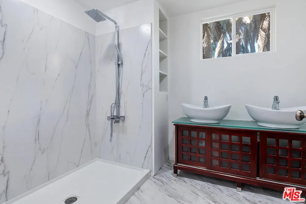 1315 17th Street Manhattan Beach, CA 90266