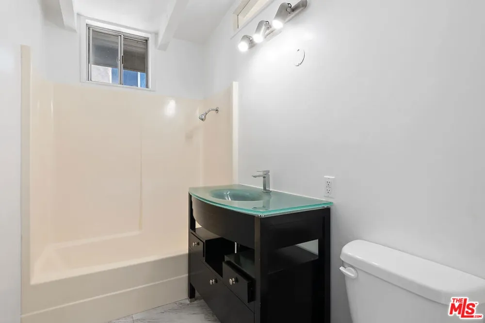 1315 17th Street Manhattan Beach, CA 90266