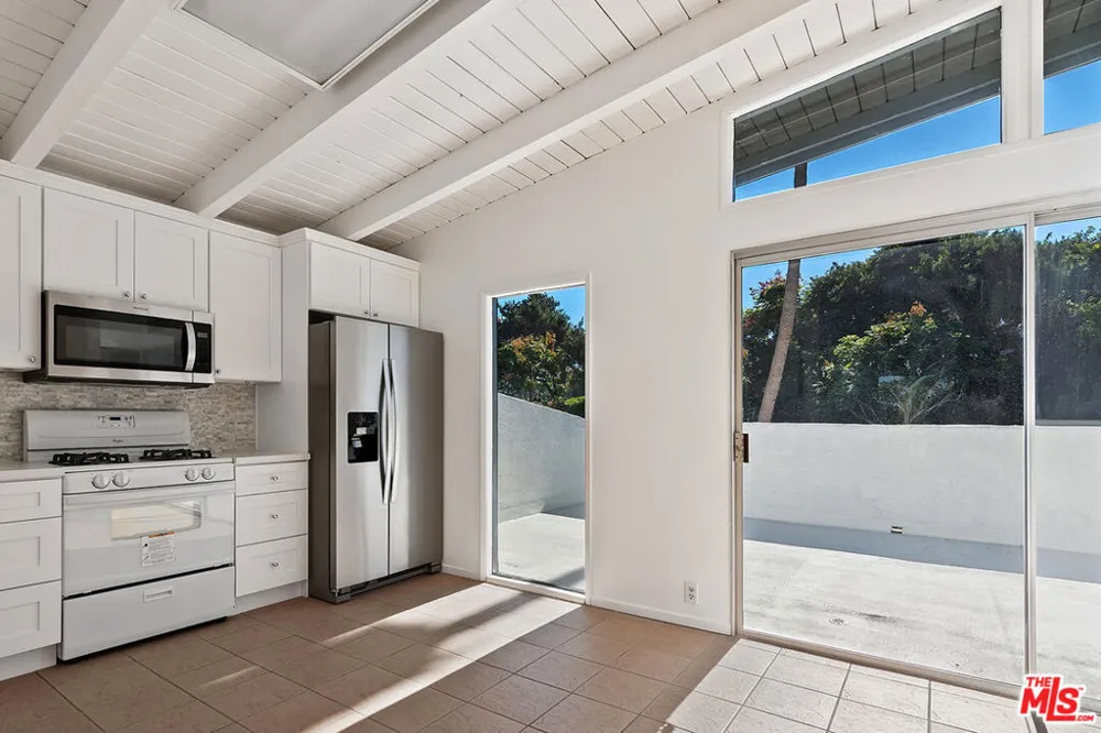 1315 17th Street Manhattan Beach, CA 90266