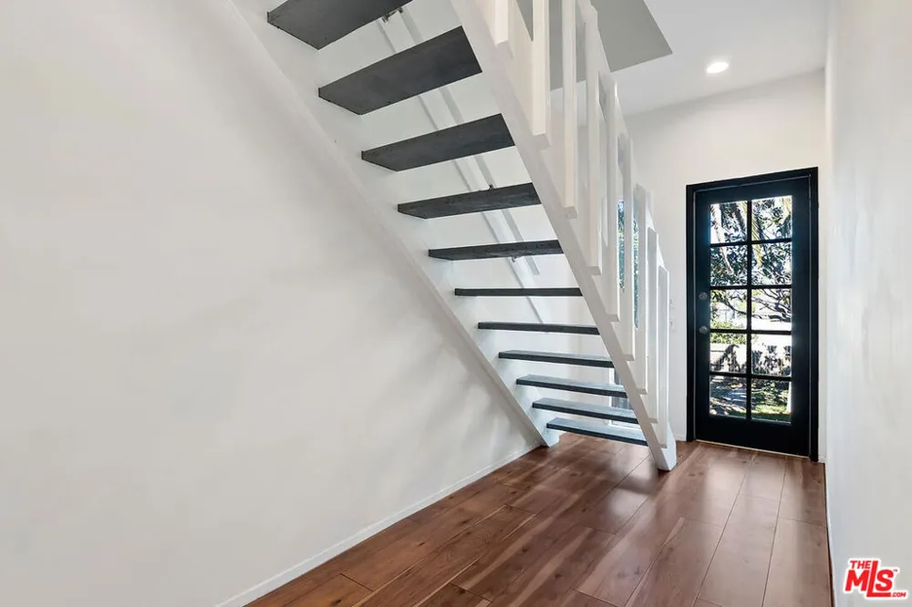1315 17th Street Manhattan Beach, CA 90266