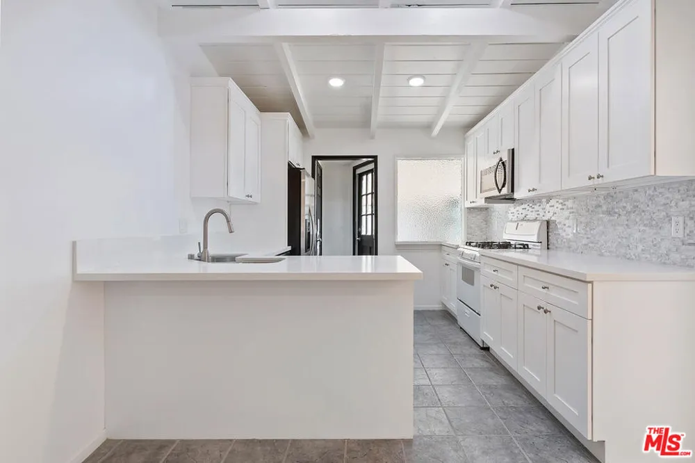 1315 17th Street Manhattan Beach, CA 90266