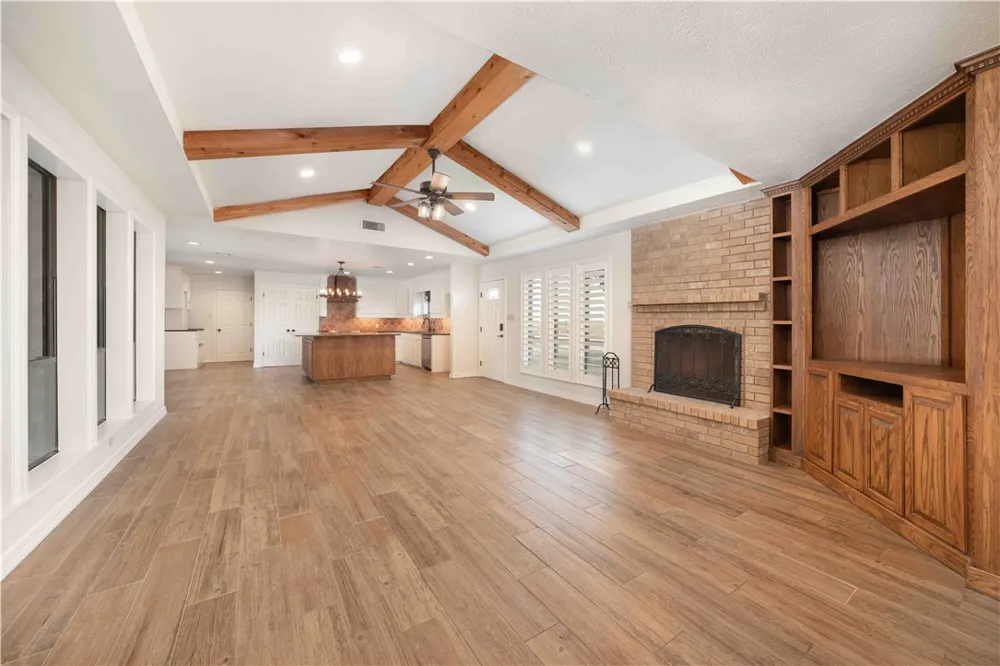 803 Thiel Street Orange Grove, TX 78372
