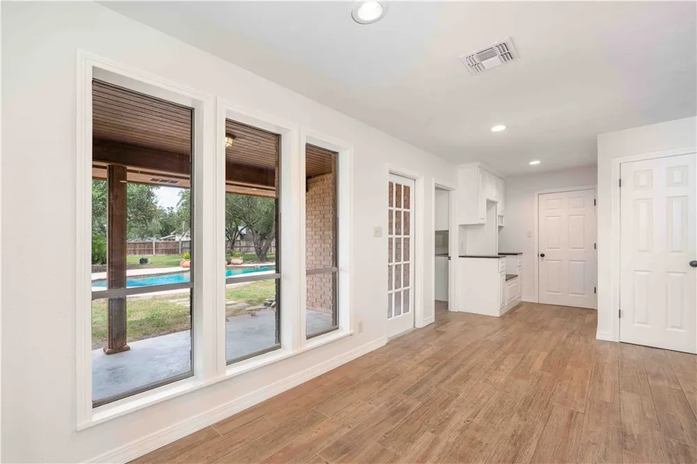 803 Thiel Street Orange Grove, TX 78372