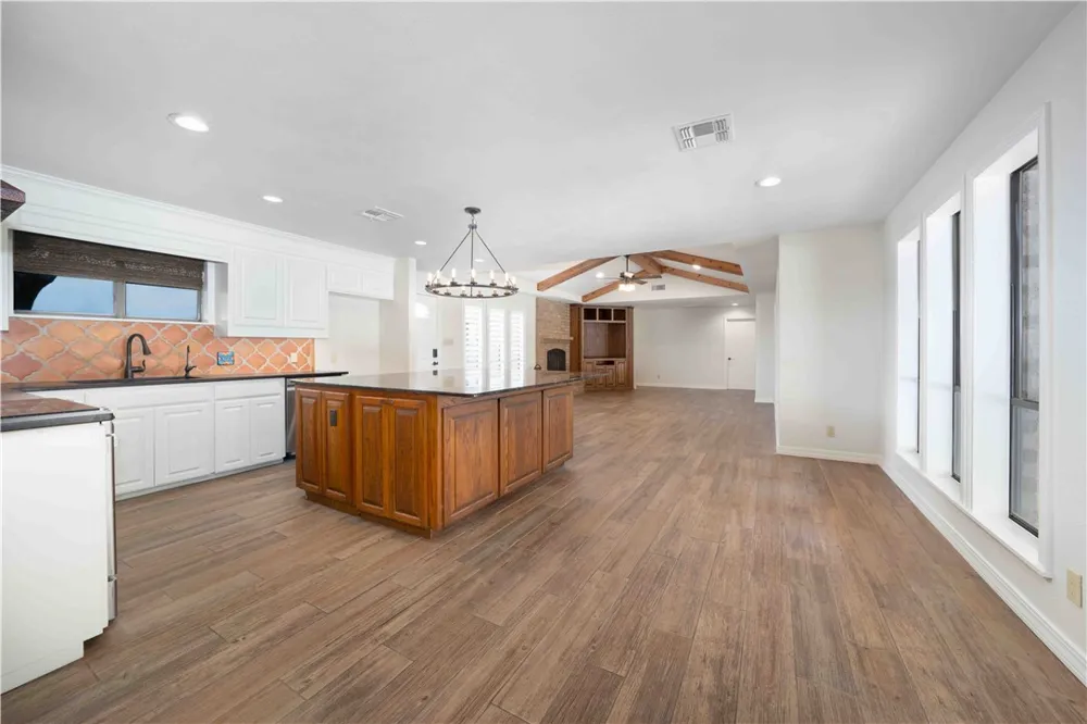 803 Thiel Street Orange Grove, TX 78372