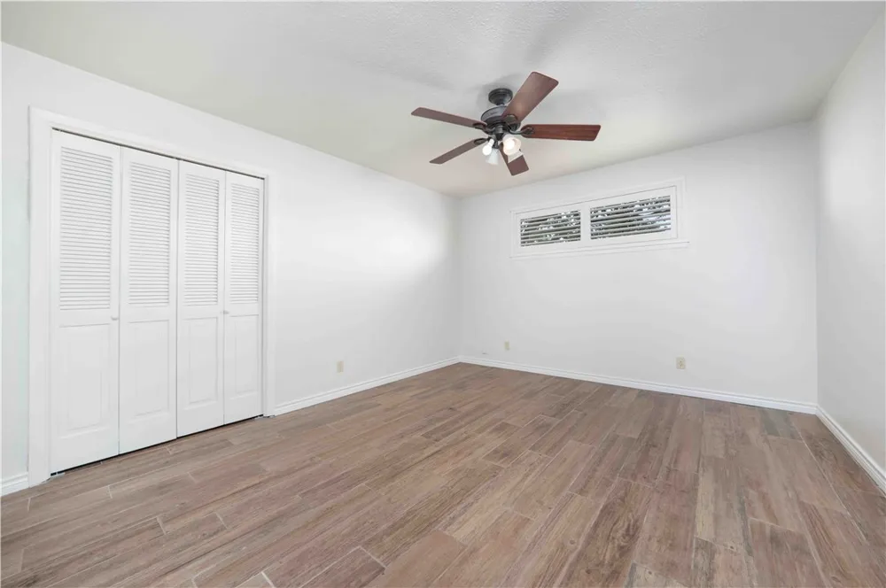 803 Thiel Street Orange Grove, TX 78372