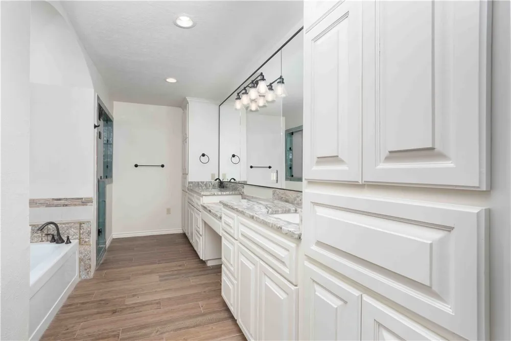 803 Thiel Street Orange Grove, TX 78372