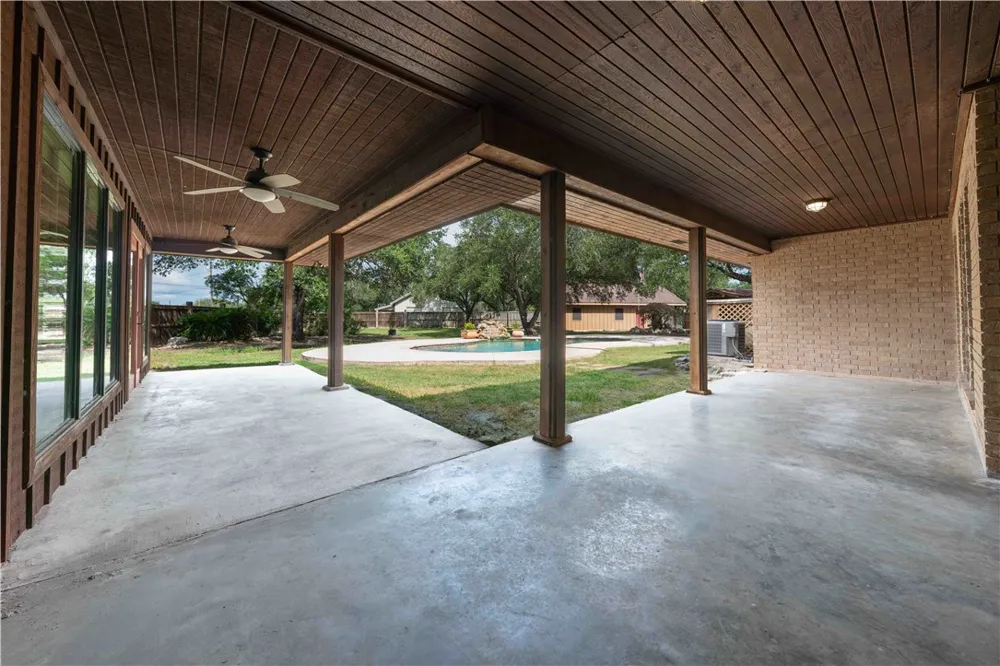 803 Thiel Street Orange Grove, TX 78372
