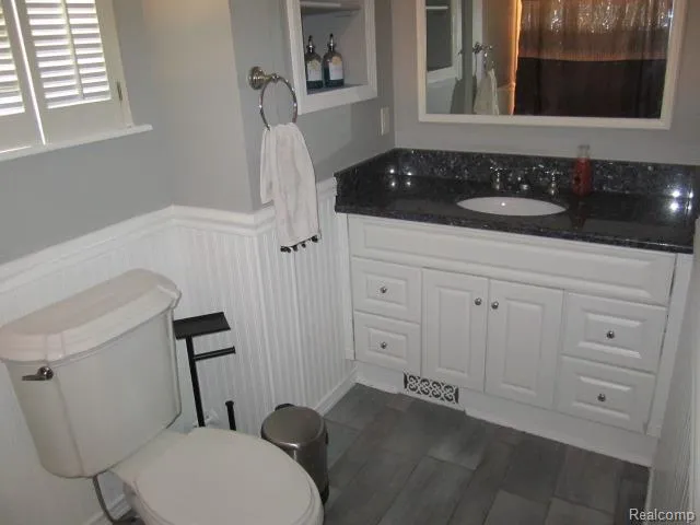 42039 Merrimac Circle Clinton Charter Township, MI 48038