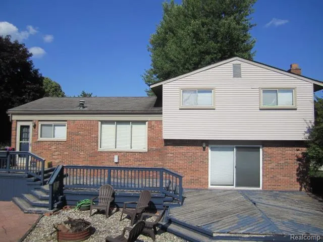 42039 Merrimac Circle Clinton Charter Township, MI 48038
