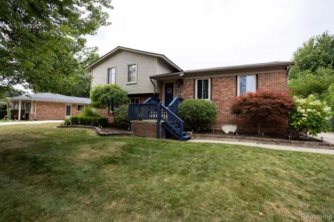 42039 Merrimac Circle