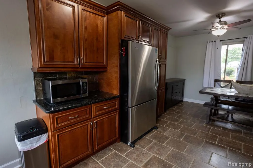 42039 Merrimac Circle Clinton Charter Township, MI 48038