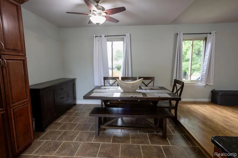 42039 Merrimac Circle Clinton Charter Township, MI 48038